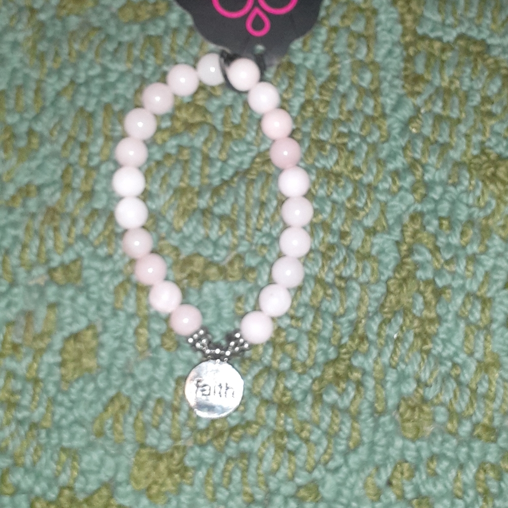 Faith It Tilbyou Make it bracelet